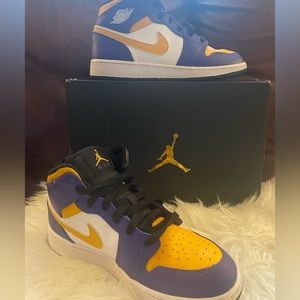 Nike Air Jordan Youth Size 6.5 (Purple/Yellow/White)